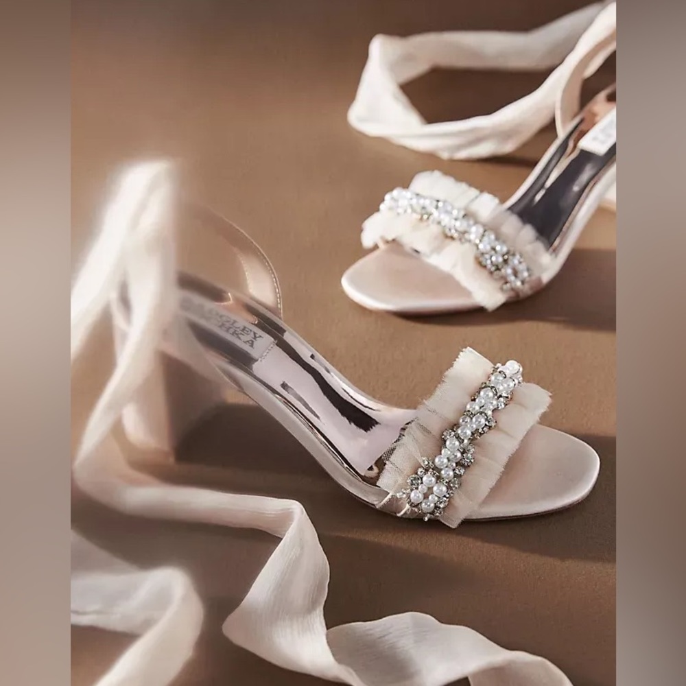 Badgley Mischka Tana in Soft Nude